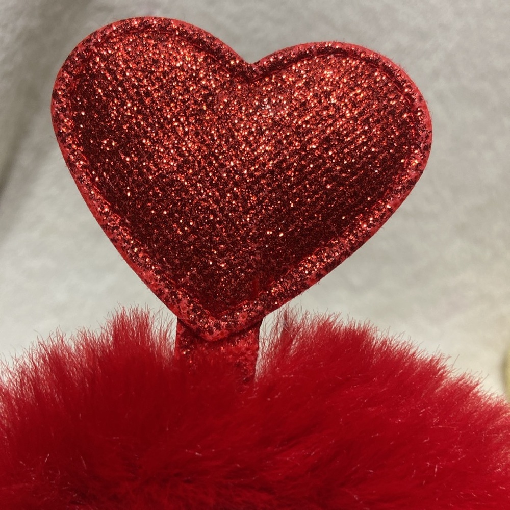 FAO Schwarz 12" Sparklers Toy Plush Labrador with Removable Red Heart Boppers - Picture 11 of 13